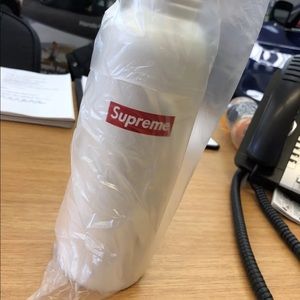 Supreme water bottle canteen